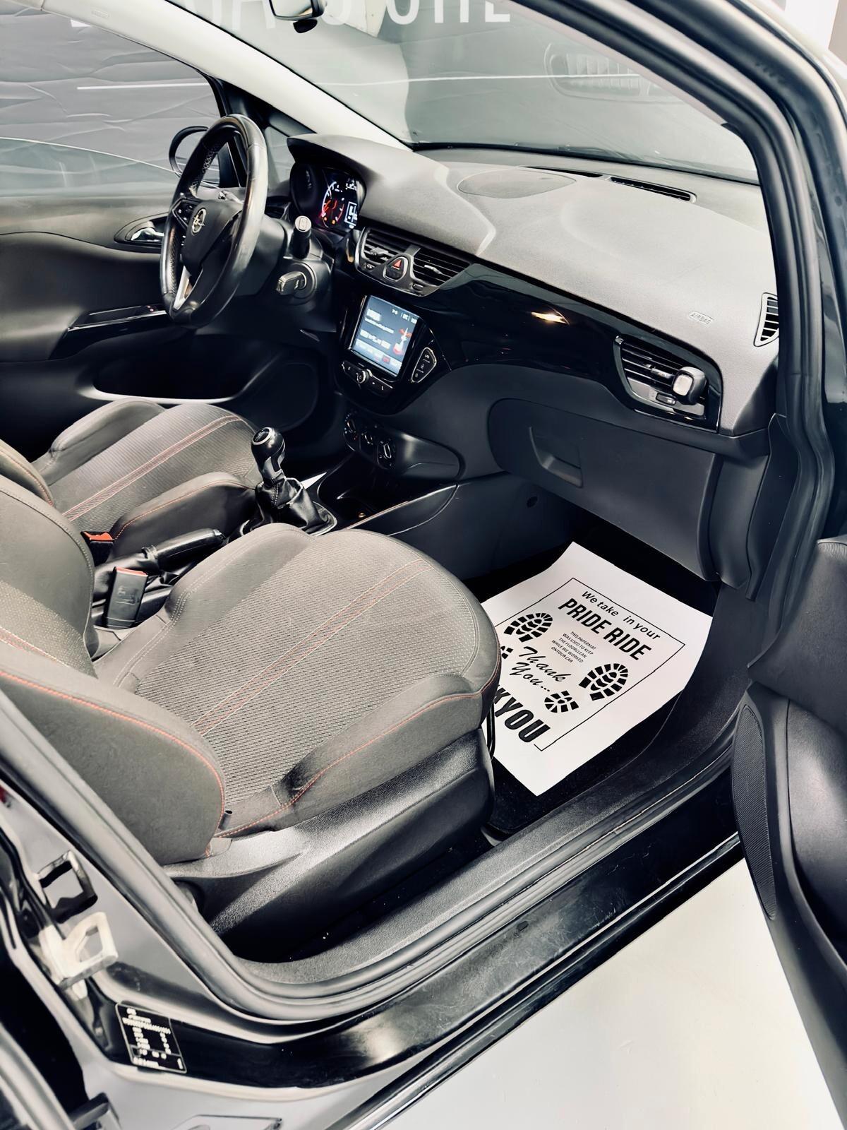 Opel Corsa 1.4 90CV GPL Tech 5 porte Black Edition