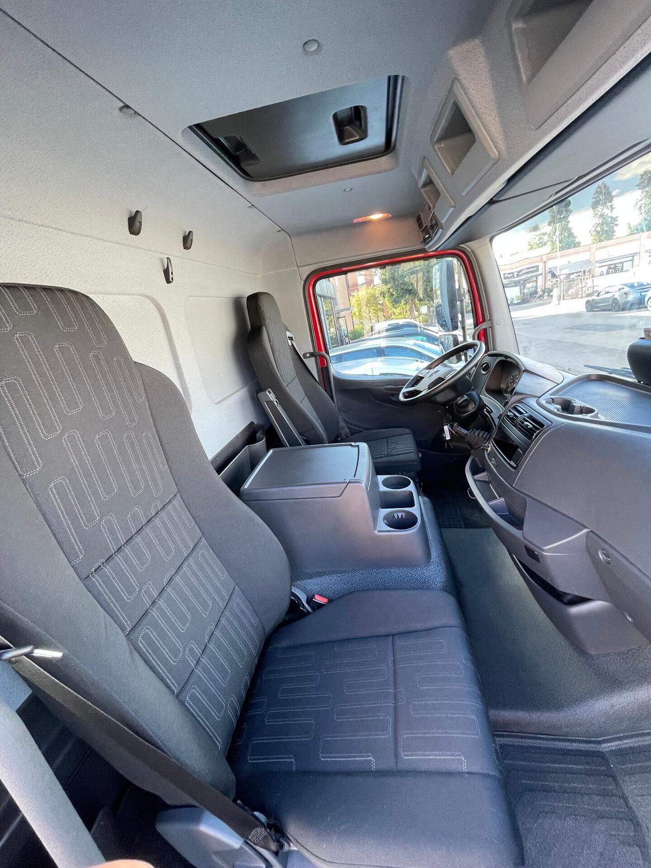 Mercedes Benz Atego 2020 - Sponda Idraulica