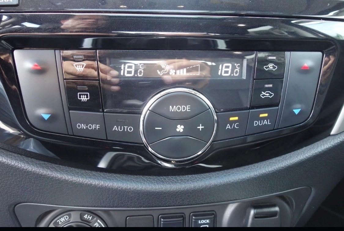 Nissan Navara 2.3 dCi 190 CV 7AT 4WD Double Cab N-Connecta