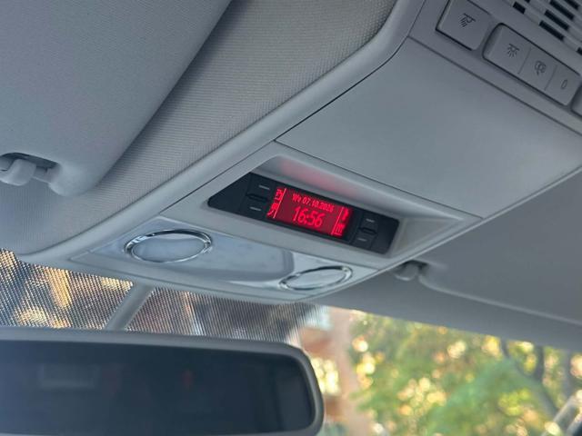VOLKSWAGEN Multivan 2.5 TDI/130CV DSG Webasto Highlin Klima Navi