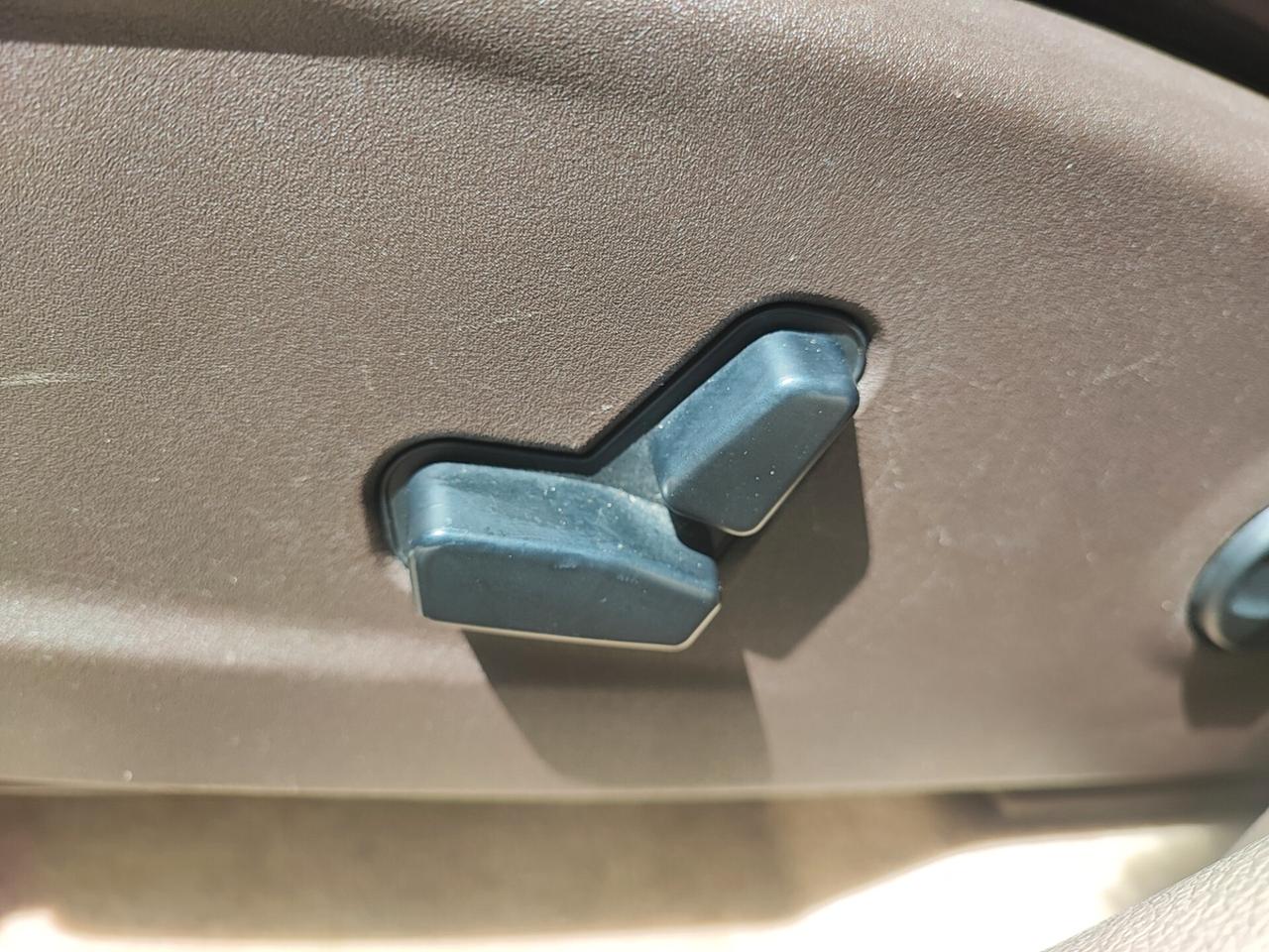 Lancia Thema 3.0 V6 Multijet II 239 CV Executive