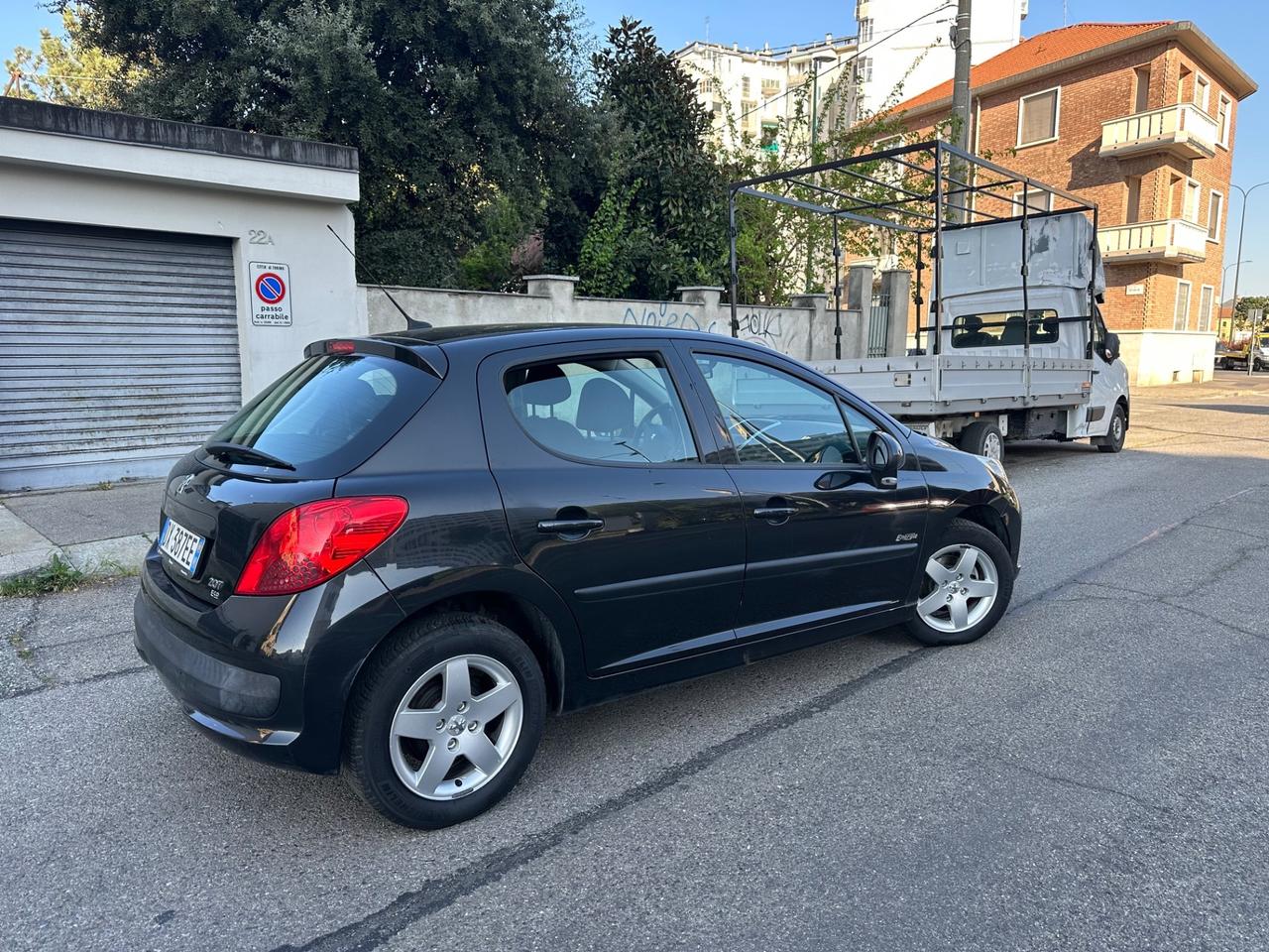 Peugeot 207 1.4 8V 75CV 5p. X Line ECO GPL
