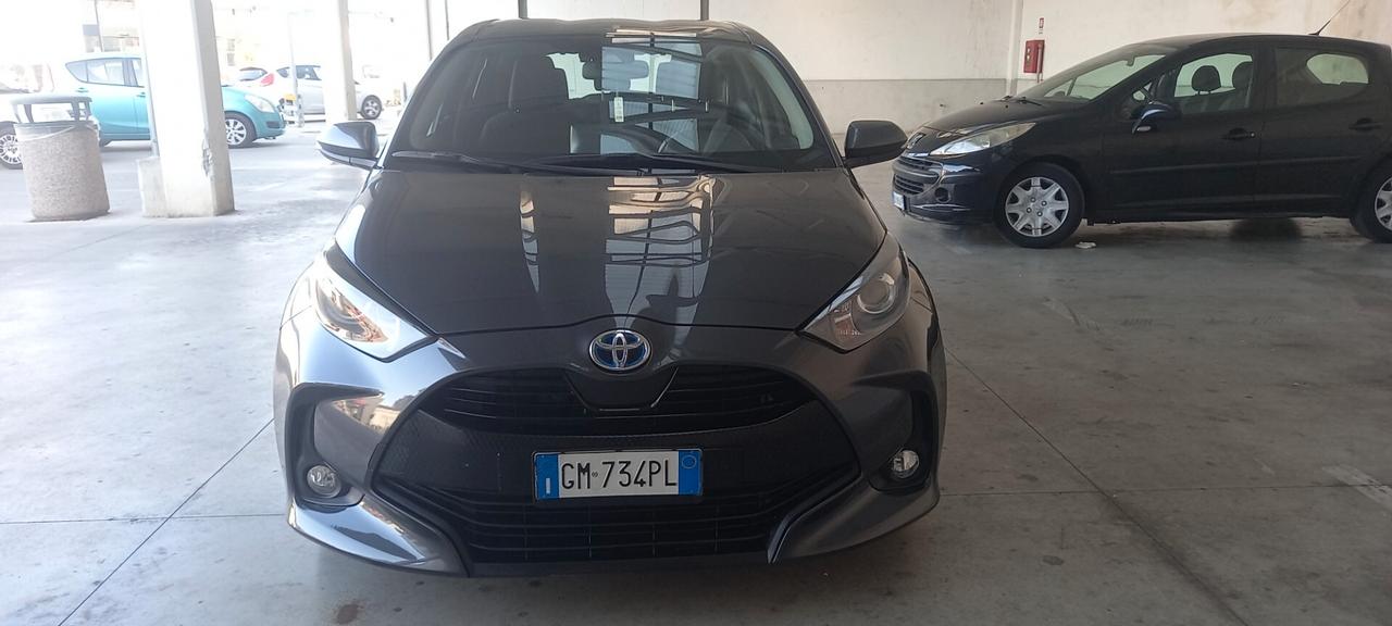 Toyota Yaris 1.5 Hybrid 2023 km 33 mila entra