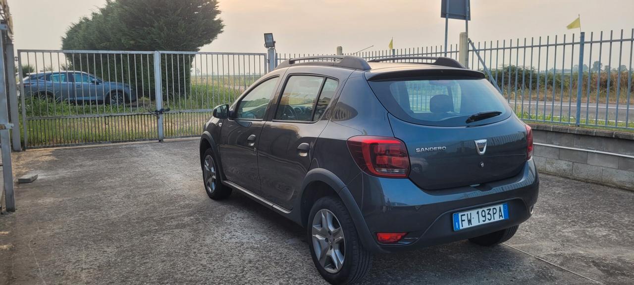 Dacia Sandero 1.0 SCe NEOPATENTATA OK, UNICO PROPRIETARIO.