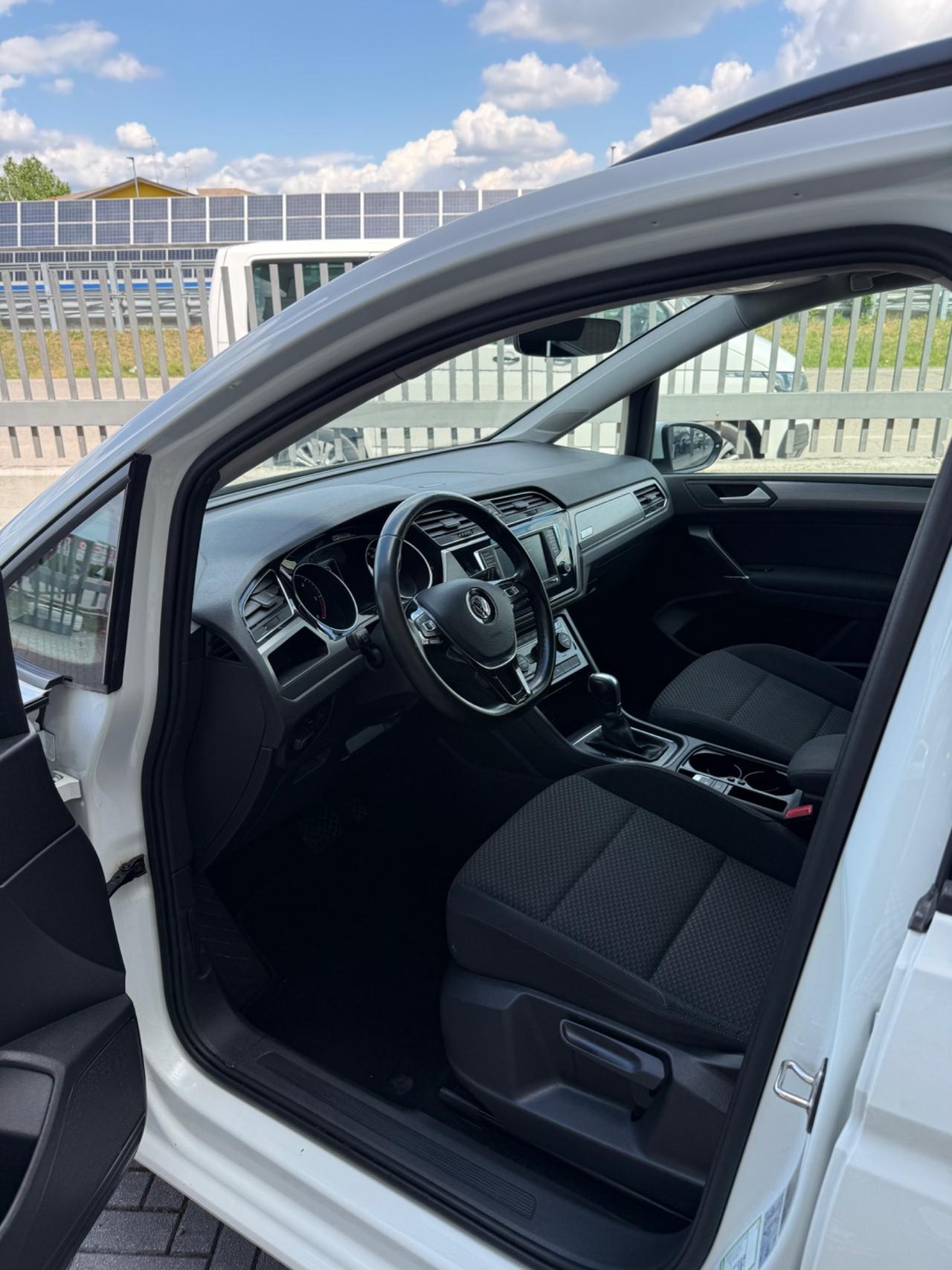 Volkswagen Touran 1.6 TDI 115 CV SCR DSG Business BlueMotion Technology