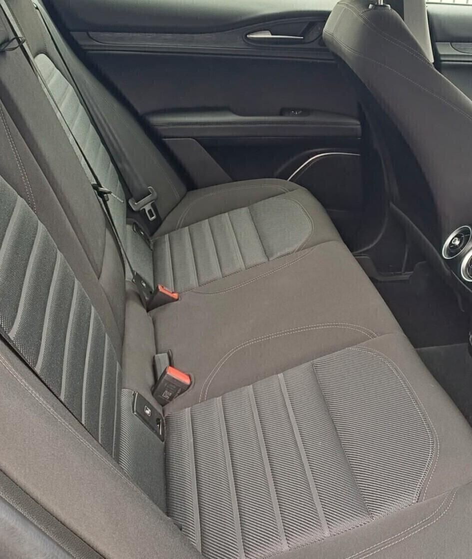 Alfa Romeo Stelvio 2.2 Turbodiesel 160 CV AT8 RWD Super