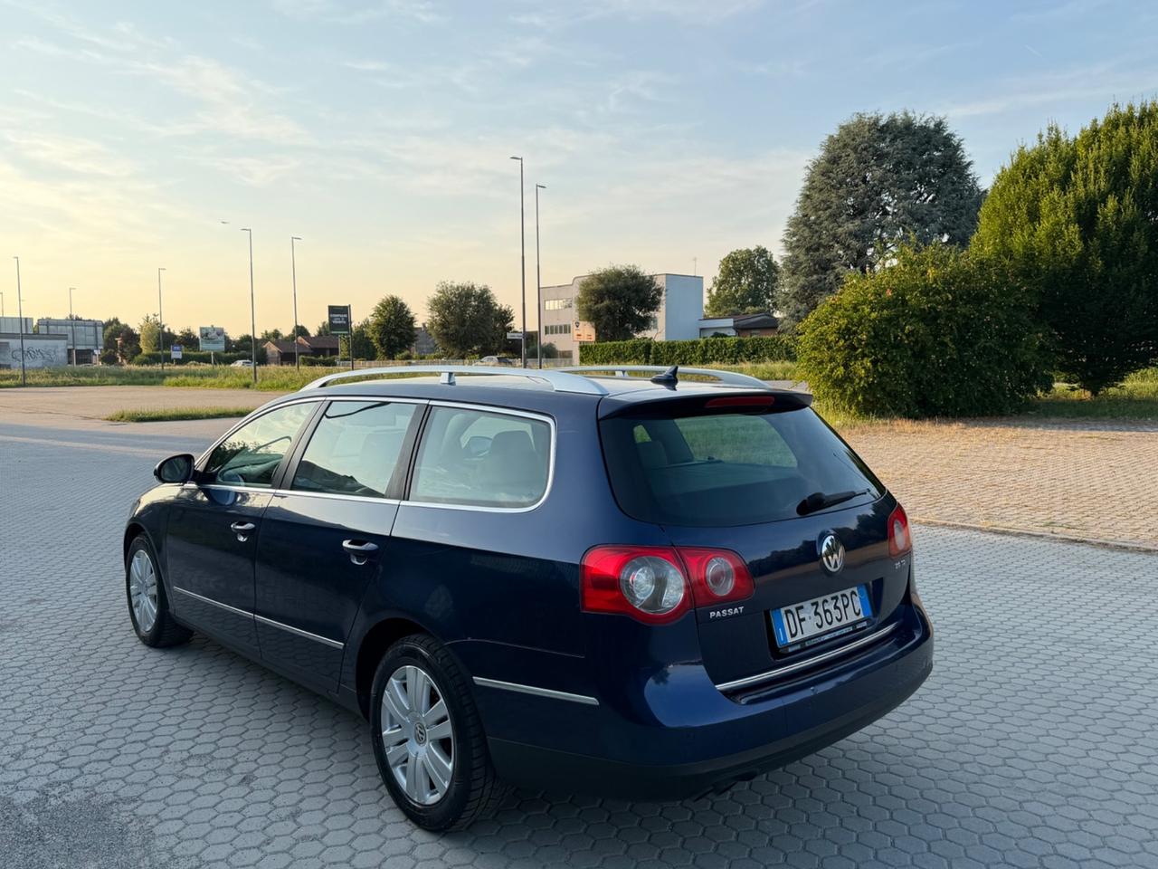 Volkswagen Passat 2.0 TDI DPF Var. Highline