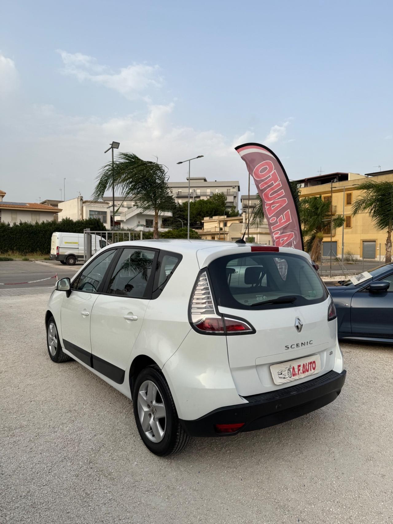 Renault Scenic Scénic X-Mod 1.5 dCi 110CV Luxe