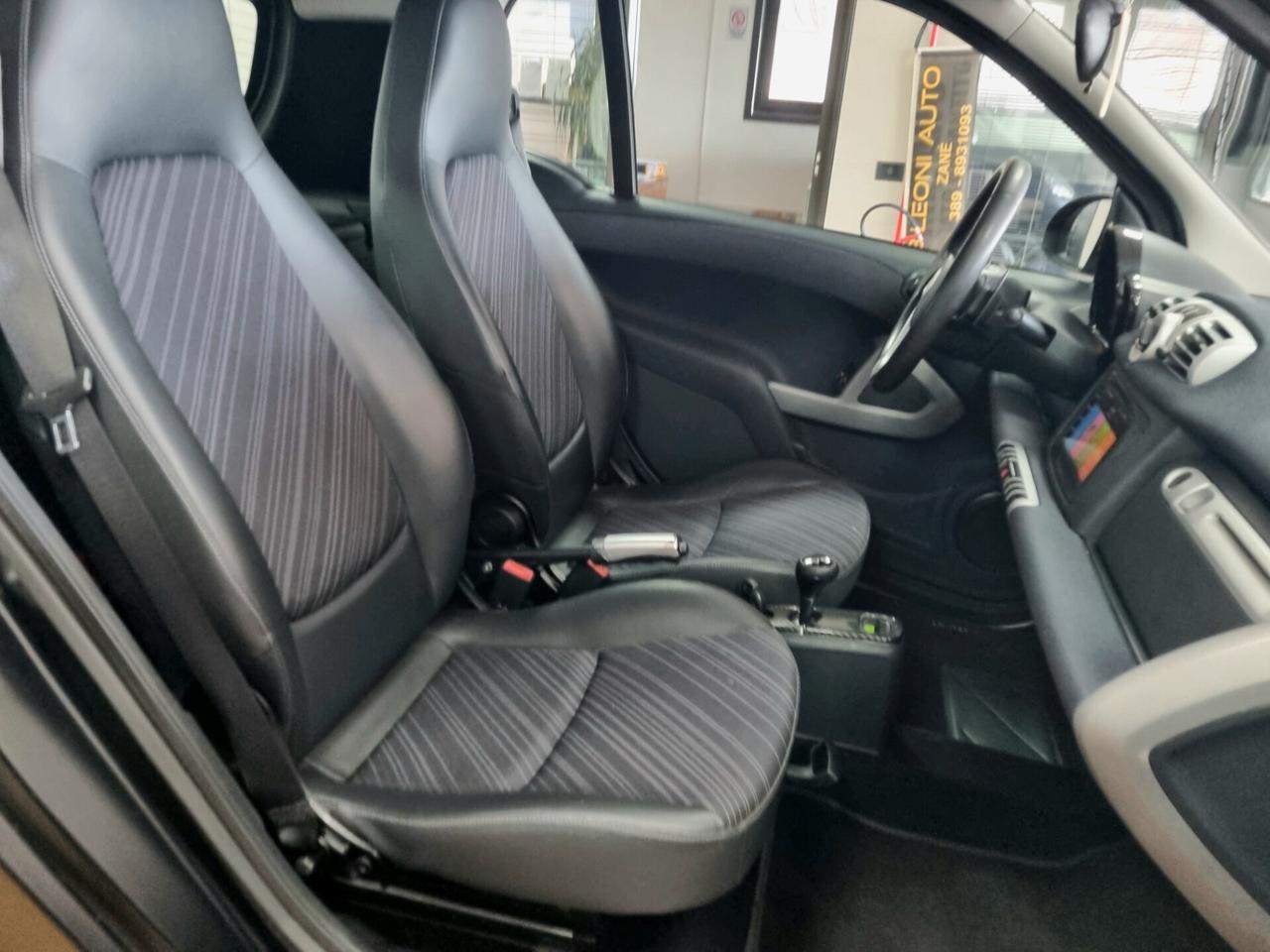 SMART ForTwo 1.0 BENZINA 71CV MHD coupé PURE