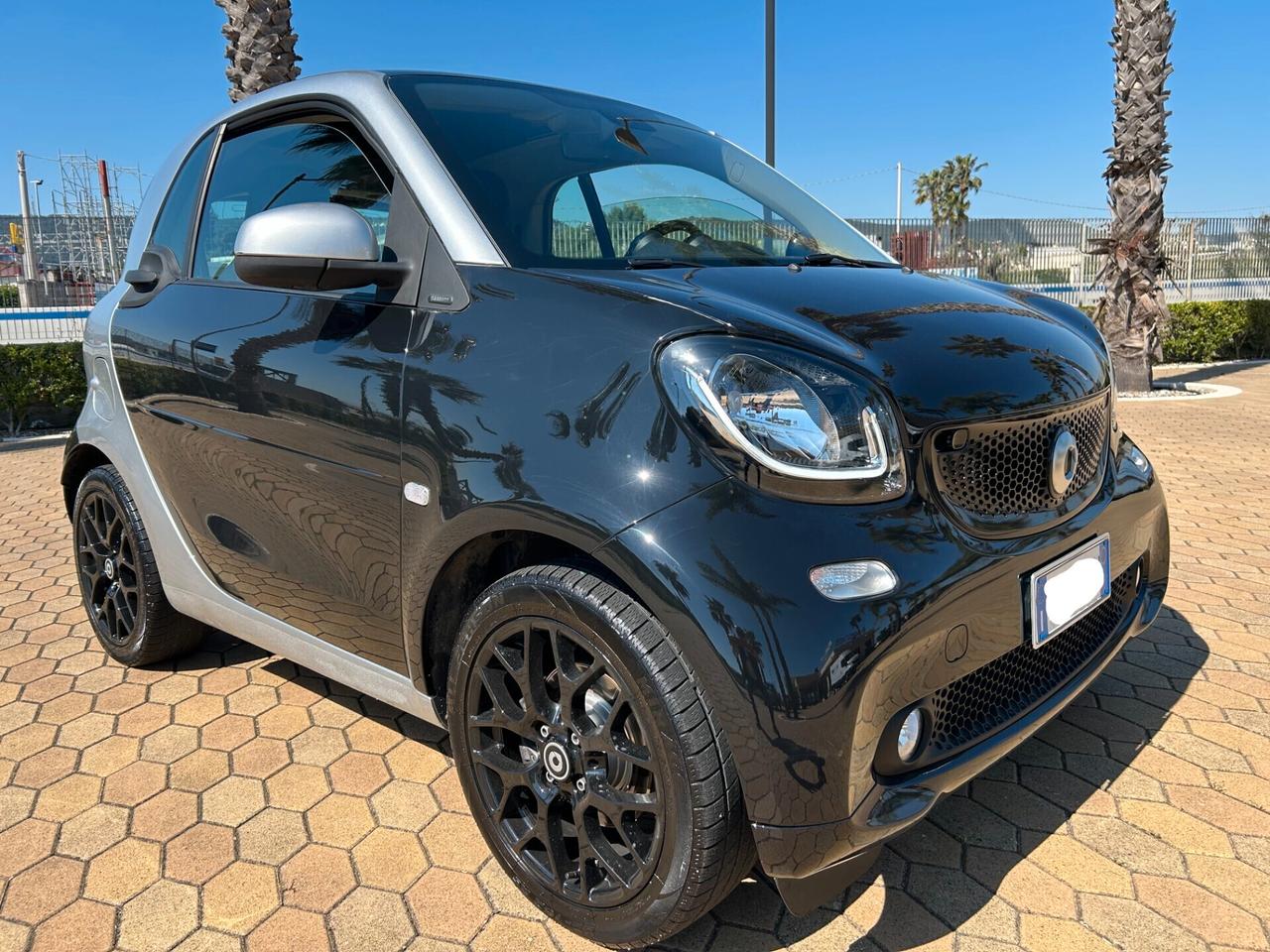 Smart ForTwo 70CV Passion AUTOM.F1 LED NAV C.16