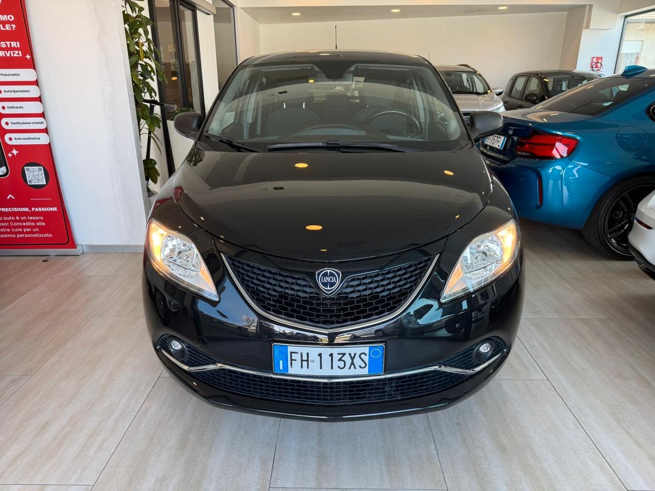 Lancia Ypsilon 1.2 69 CV 5 porte Silver
