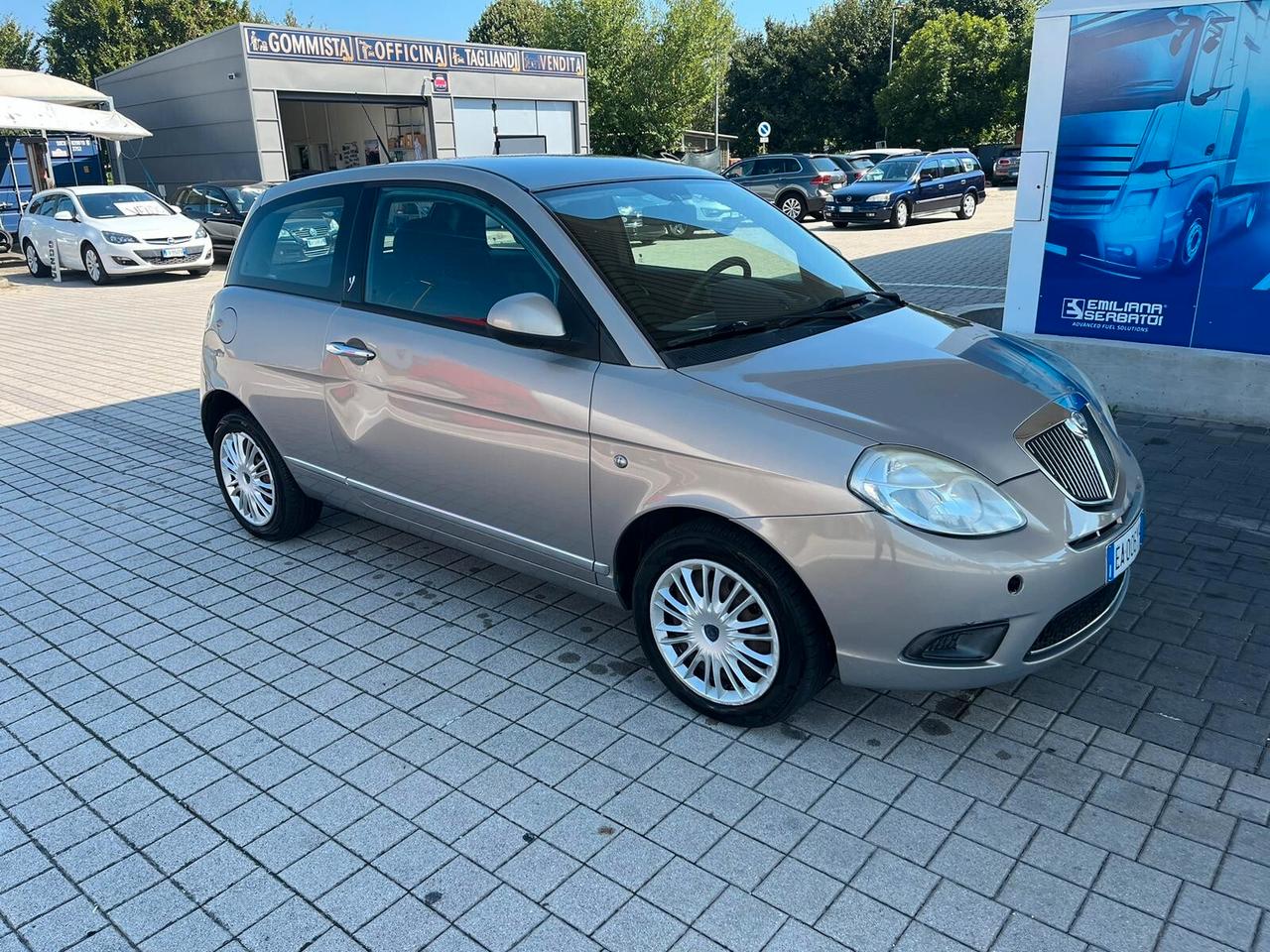Lancia Ypsilon Neopatentati