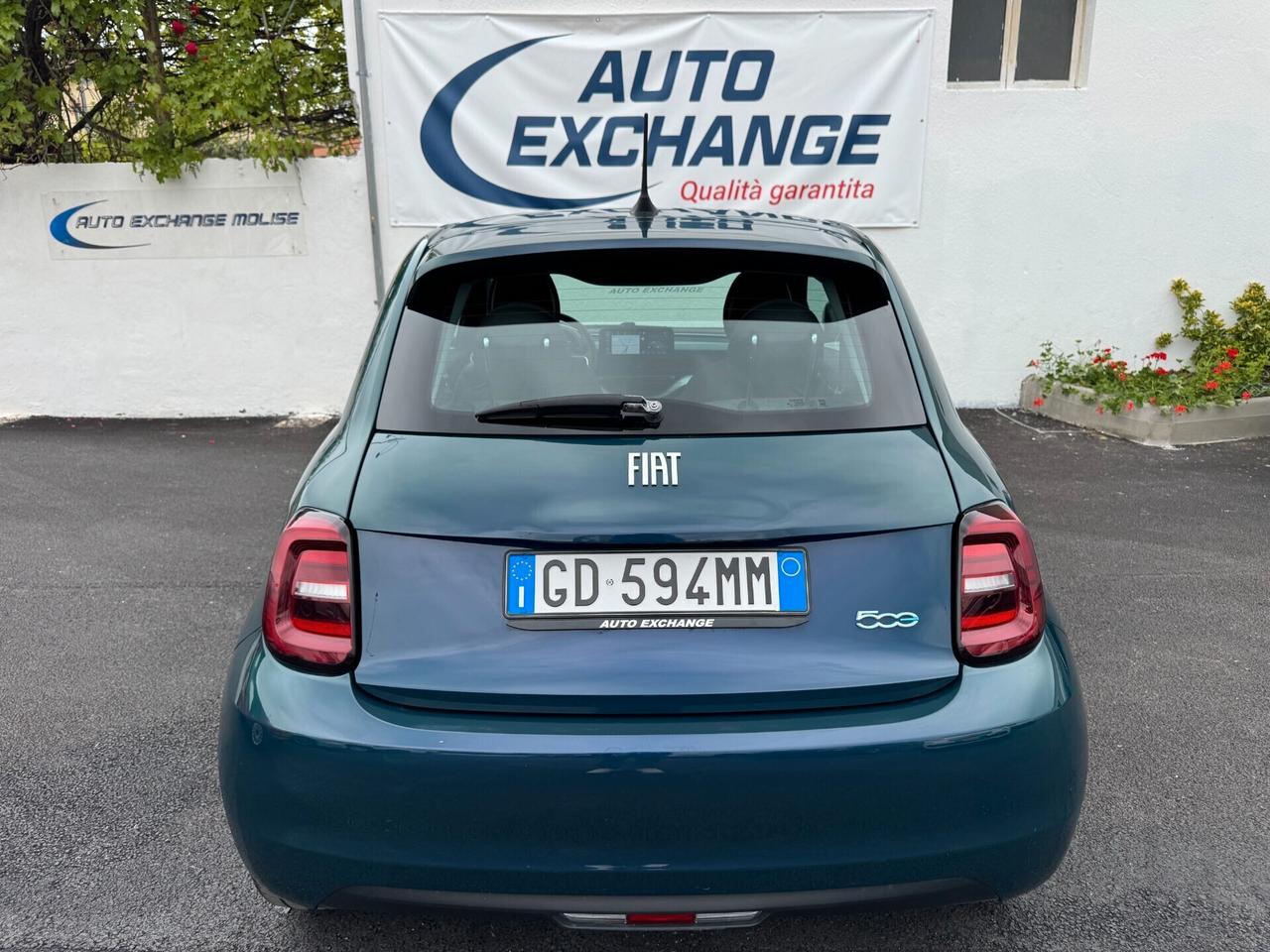 Fiat 500 500e Berlina 42 kWh La Prima