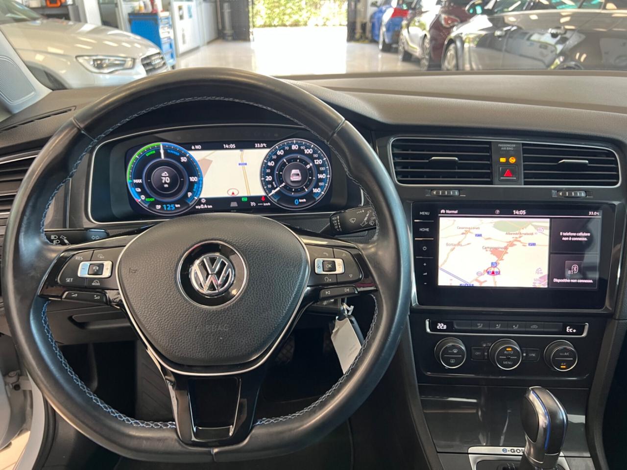 Volkswagen Golf e-Golf 136 CV