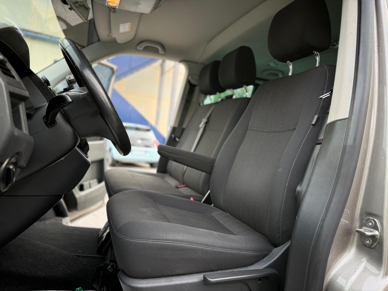 Volkswagen Caravelle 2.0 TDI 150CV DSG PL 9 POSTI