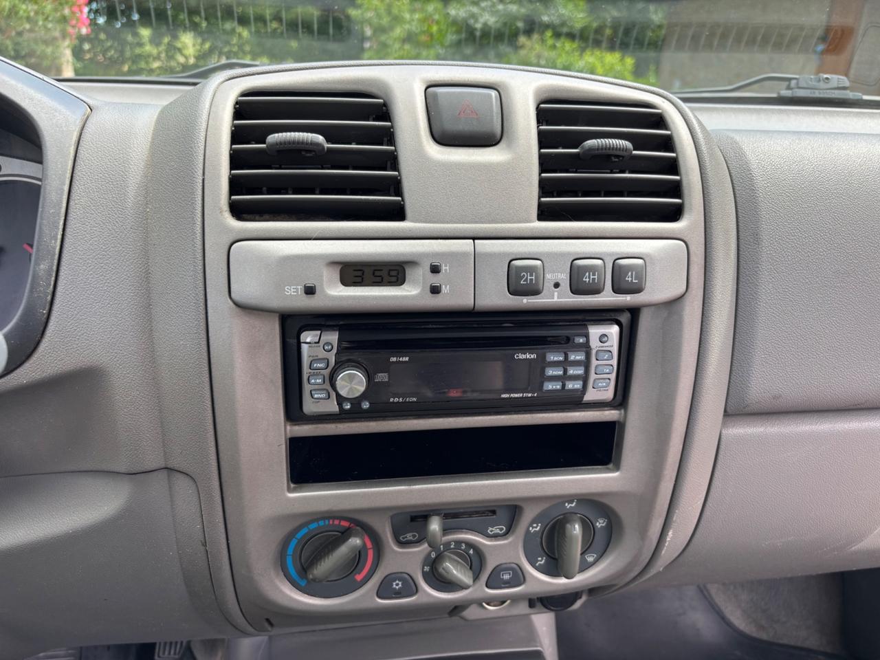 Isuzu D-Max 3.0 TD cat Space Cab 4WD Pick-up LS