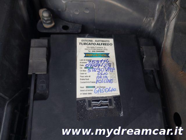 VOLKSWAGEN Touran Business 1.6 TDI DSG Comfortline 7 Posti