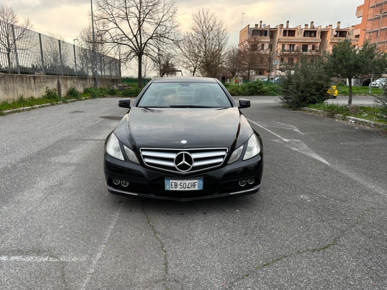 Mercedes-benz E 220 E 220 CDI Coupé BlueEFFICIENCY Executive