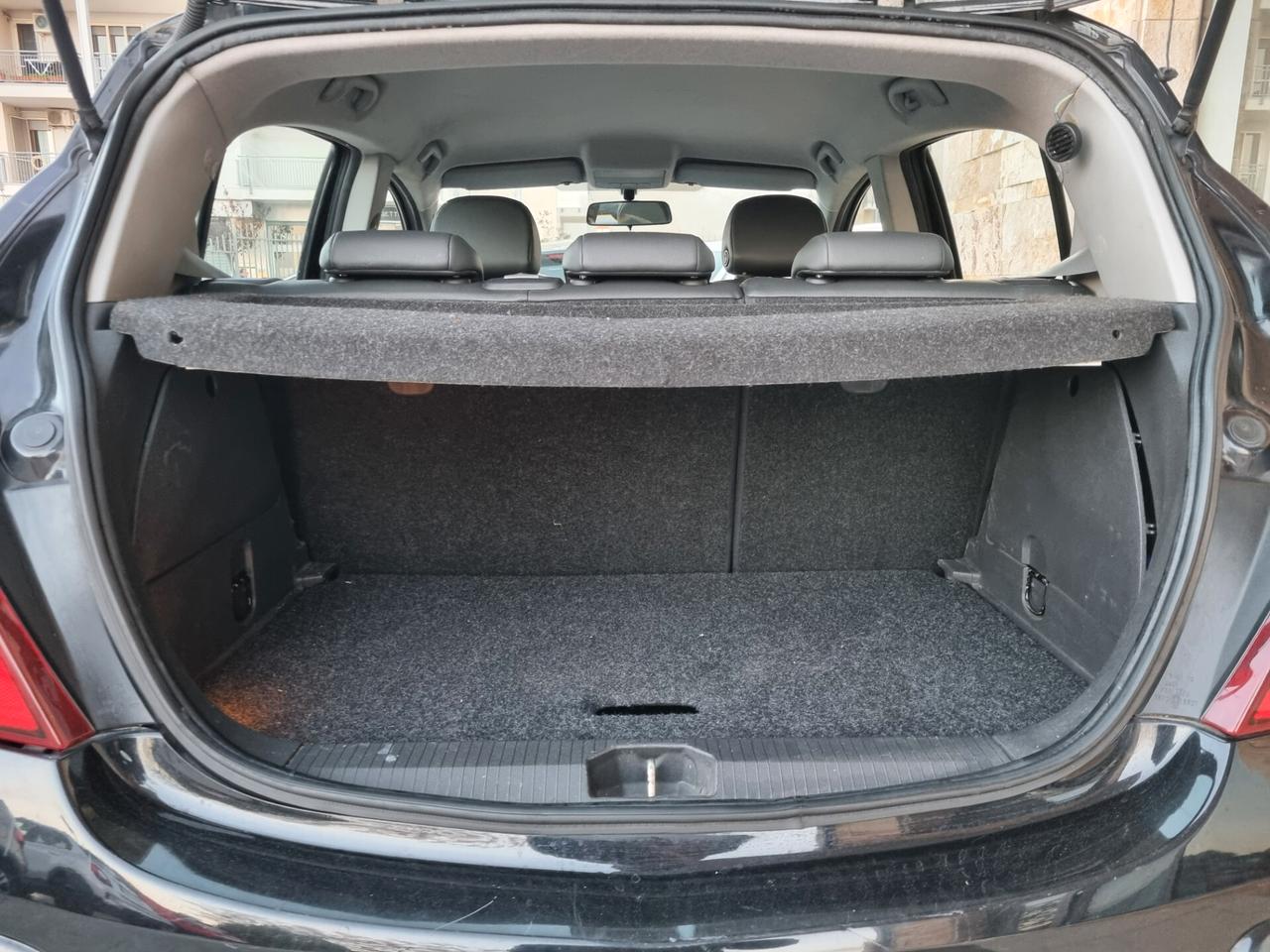 Opel Corsa 1.2 5 porte Enjoy