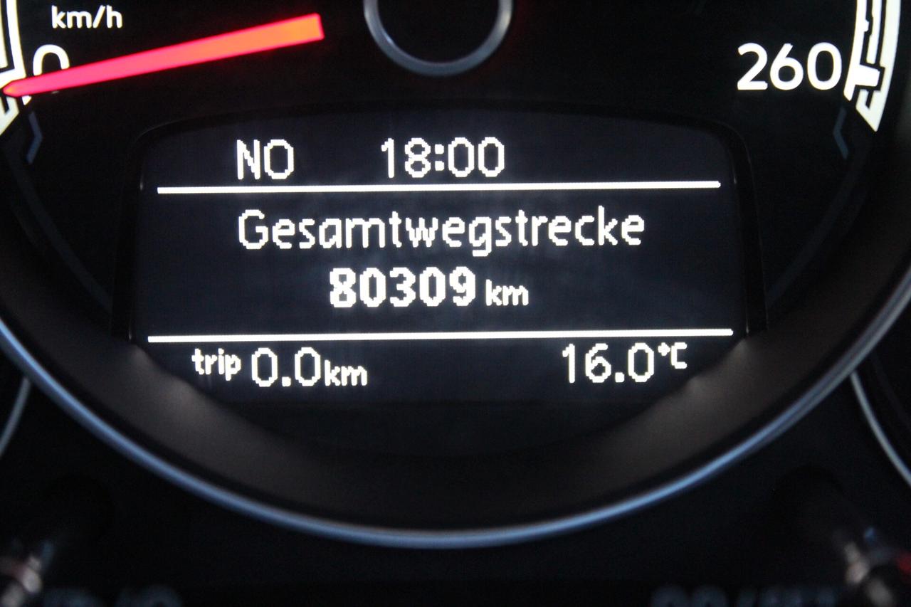 Volkswagen Maggiolino Cabrio 2.0 TDI Design BlueMotion Technology