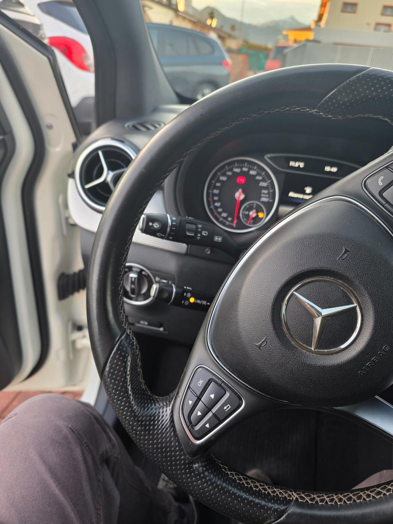 Mercedes-benz B 180 Premium perfetta e garantita 12 M