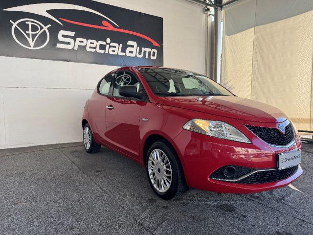 LANCIA Ypsilon 1.2 69 CV 5 porte Platinum