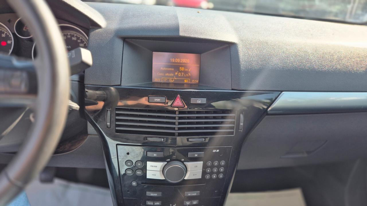 Opel Astra 1.6 BENZ ,5p /ok neopatentati/Frizione nuova