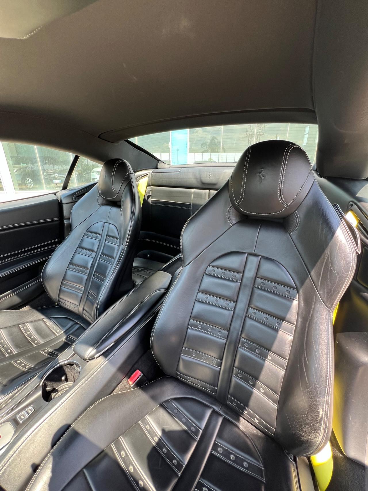 Ferrari California T DCT cabrio 560CV RWD