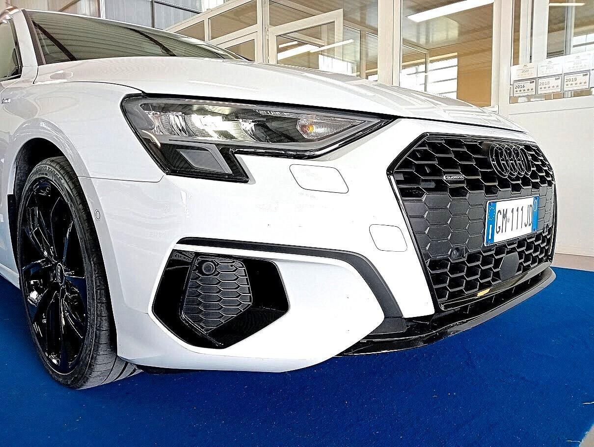 Audi A3 Sportback 40 2.0 TDI 200CV SLINE QUATTRO 19" IDENTITY BLACK