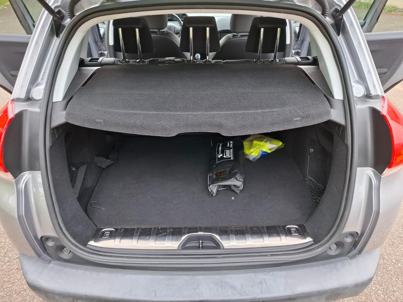 Peugeot 2008 1.6 HDi 2016 SOLAMENTE 85.000 KM