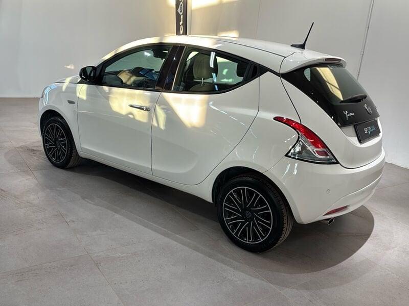 Lancia Ypsilon Ypsilon 1.0 FireFly 5 porte Hybrid Ecochic Gold