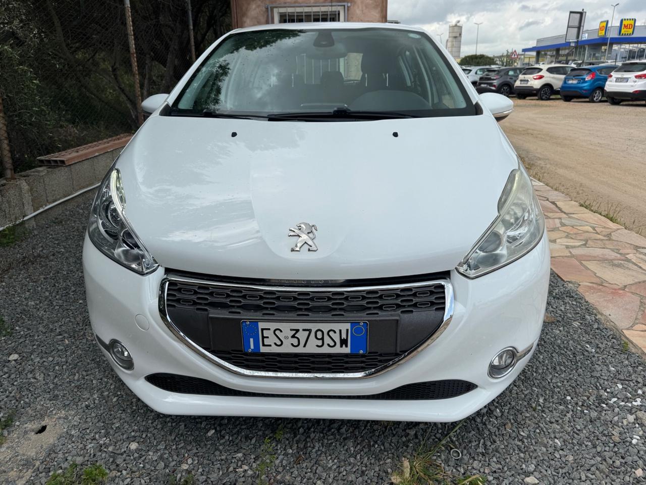 Peugeot 208 1.6 e-HDi 92 CV Stop&Start 5 porte Allure