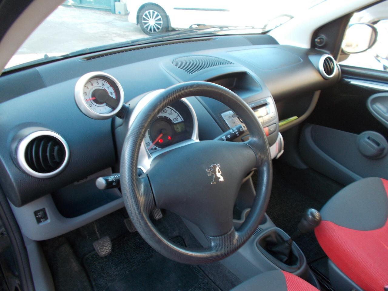 Peugeot 107 1.0 68CV 5p. Plaisir