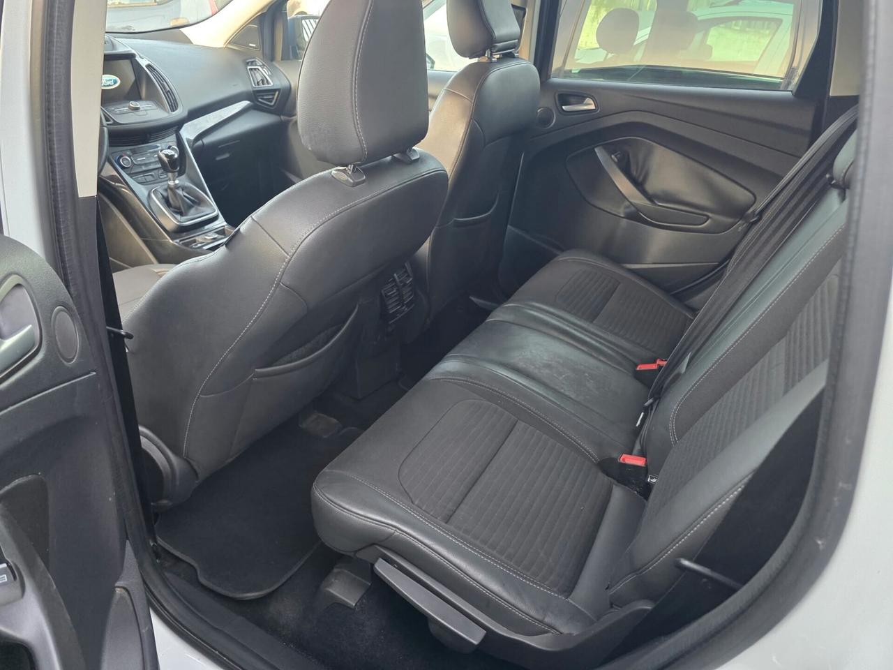 Ford Kuga 1.5 TDCI 120 CV euro 6. 2018