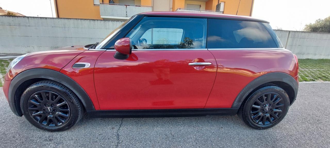 MINI ONE 1,5 DIESEL 95 CV HYPE LEGA TELEFONO SENSORI RADAR FULL LED IMPECCABILE X NEOPATENTATI