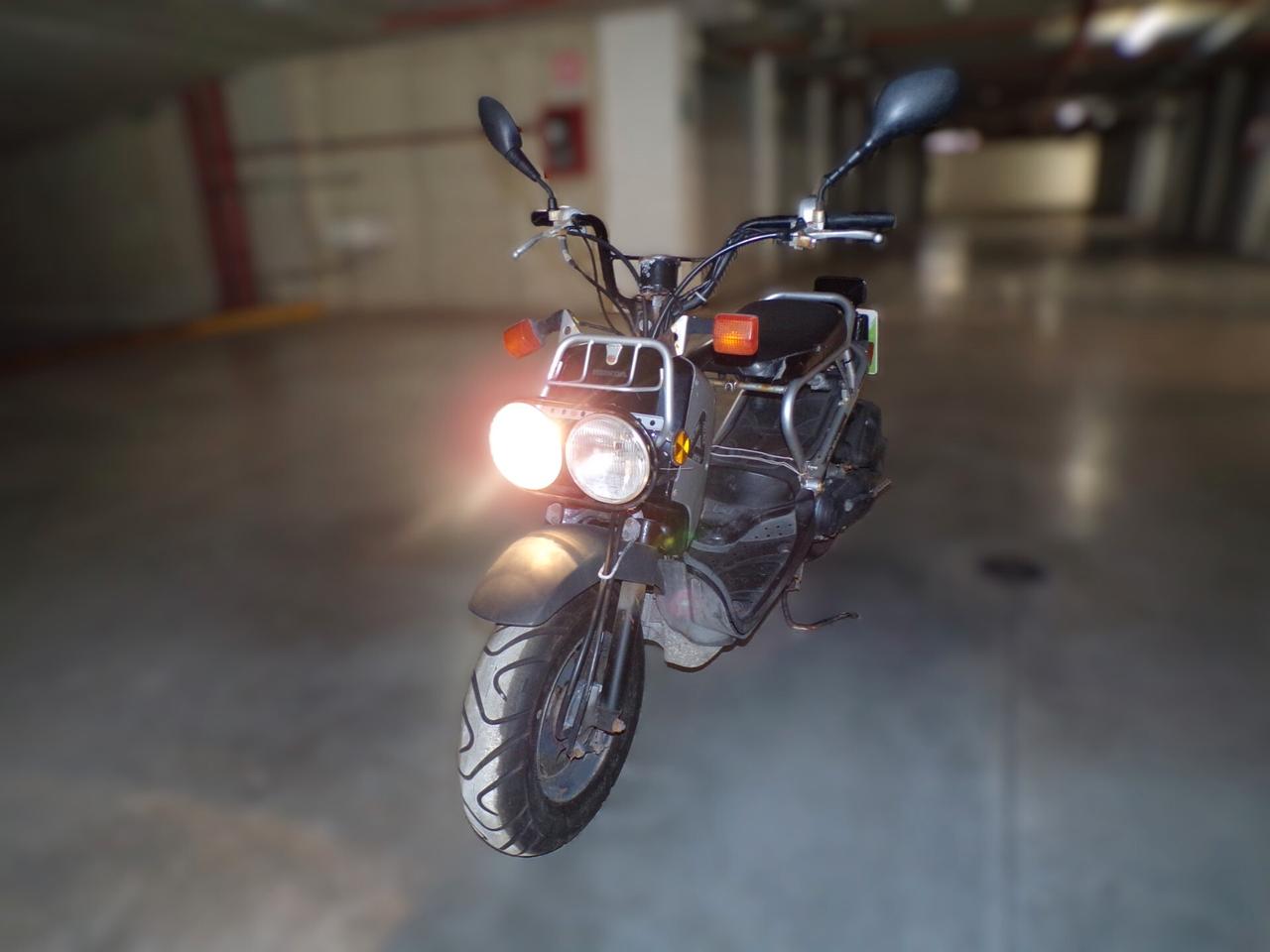 SCOOTER HONDA ZOOMER 50 4T DEL 2005 57.200 KM MOTORE SOSTITUITO NEL 2023