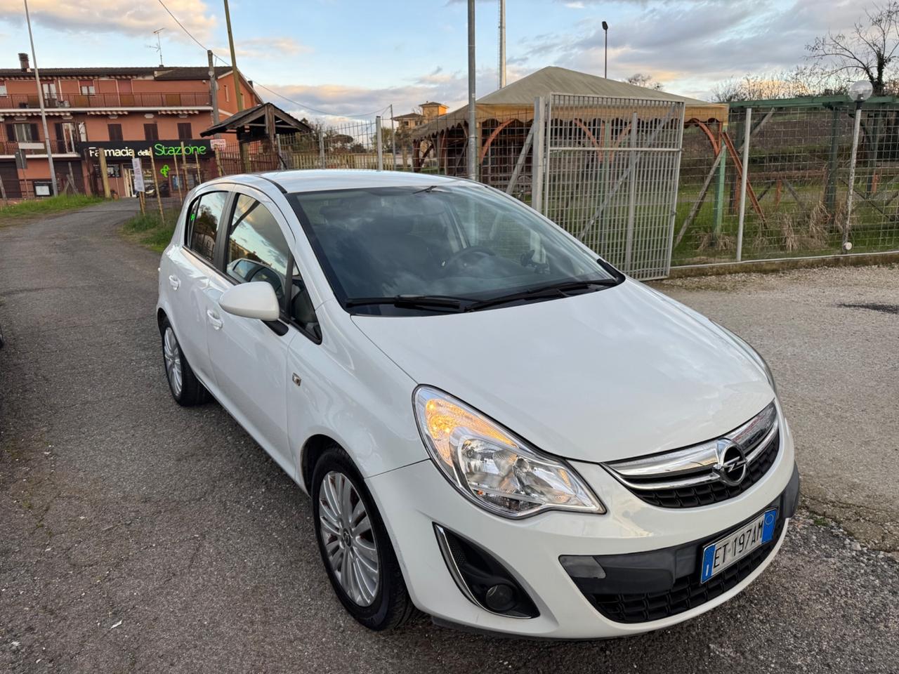 Opel Corsa 1.2 85CV 5 porte GPL-TECH Edition NEOPATENTATI
