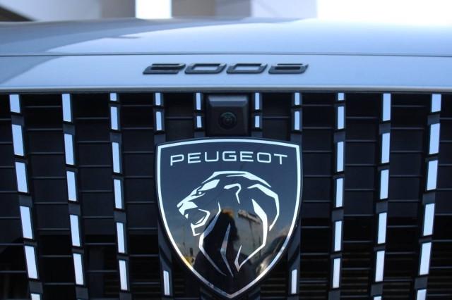 Peugeot 2008 1.2 puretech Allure 100cv con CarPlay