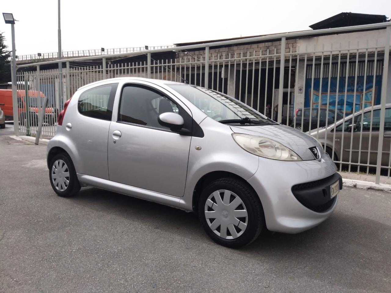 Peugeot 107 1.0 68CV 5p. Desir