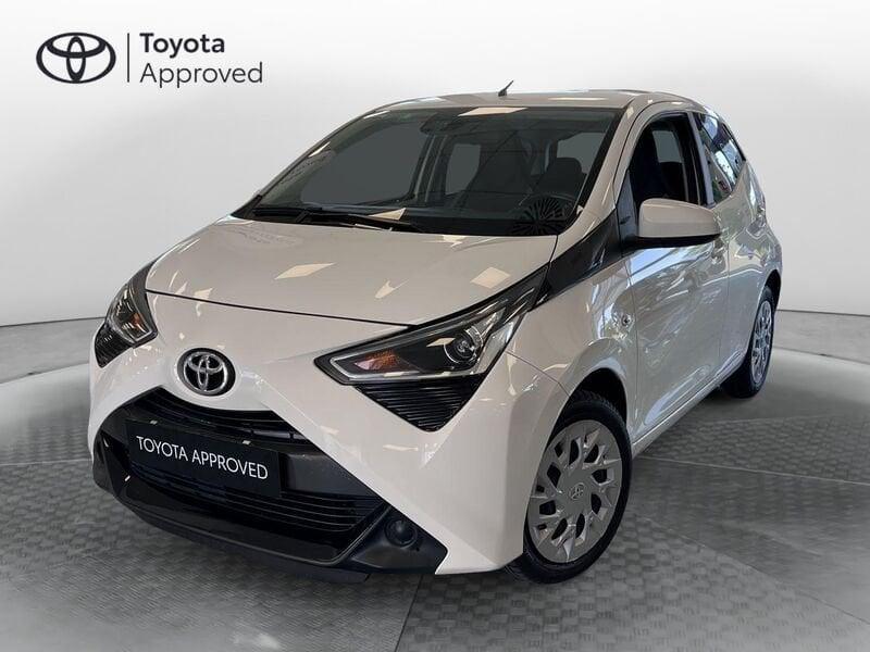 Toyota Aygo Aygo Connect 1.0 VVT-i 72 CV 5 porte x-play