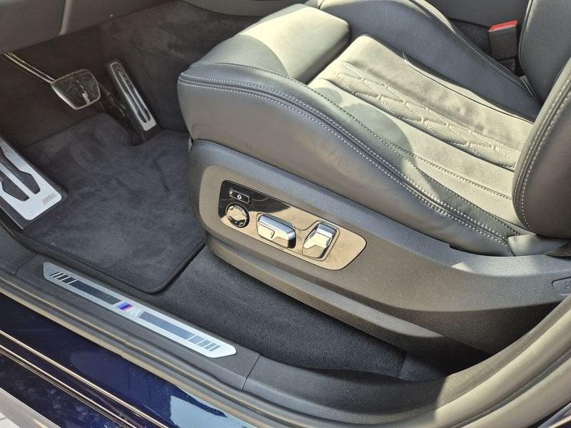BMW X5 xdrive40d mhev 48V Msport auto