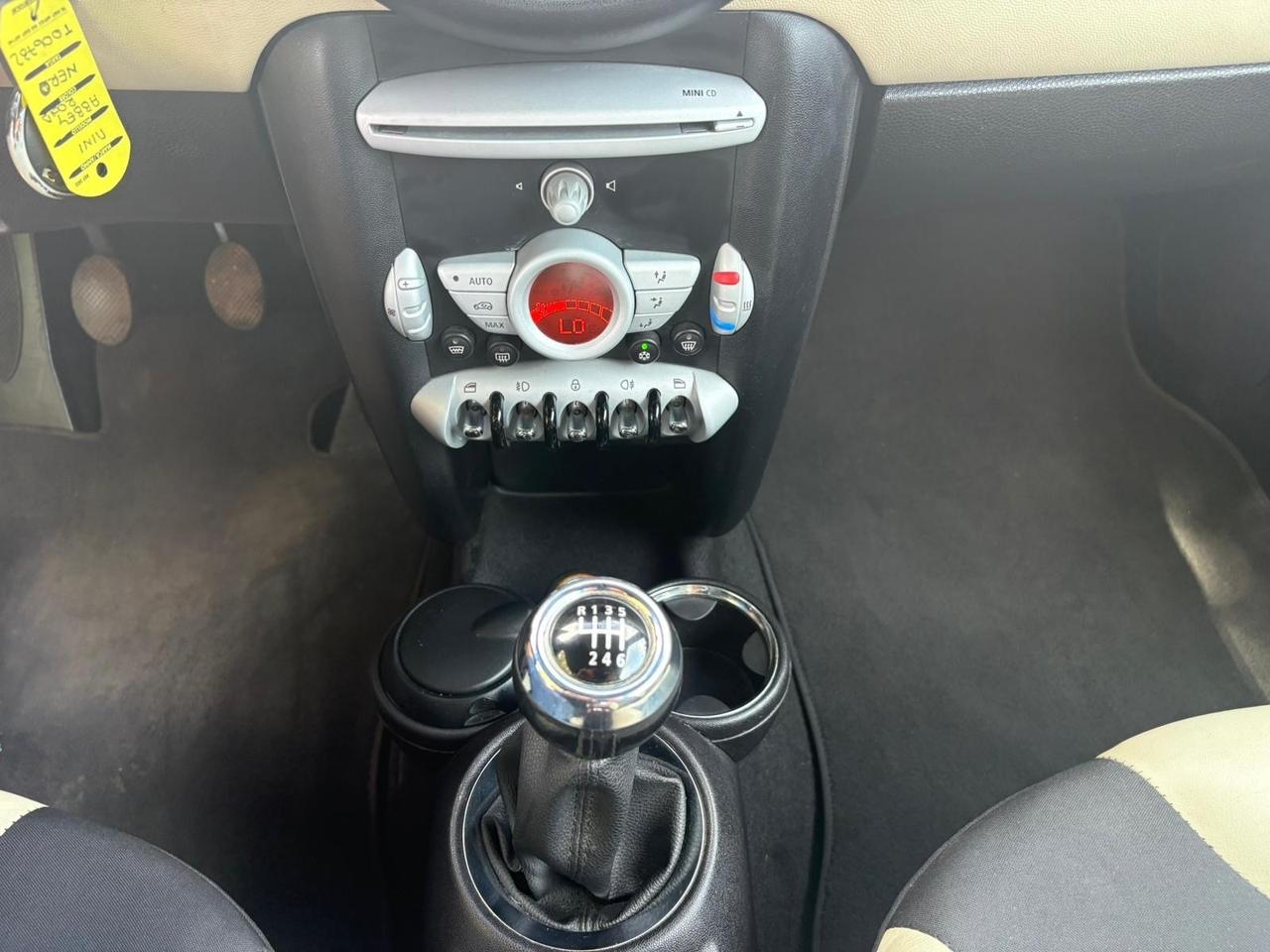 Mini 1.6 benzina 16V One (72kW) 2010 135.000 KM