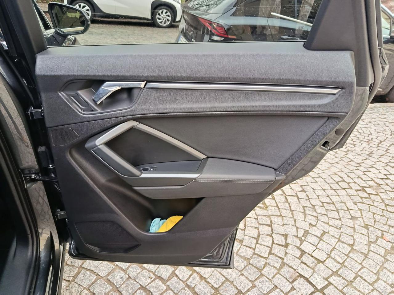 Audi Q3 S Line 2.0 35 TDI #8385