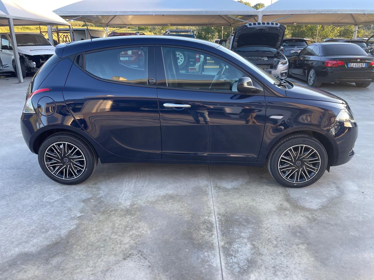 Lancia Ypsilon 1.0 FireFly 5 porte S&S Hybrid Ecochic Gold