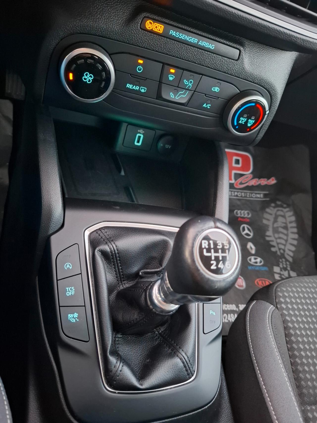 Ford Focus 1.5 TDCI 120cv SW *NAVY-LED-CAM*