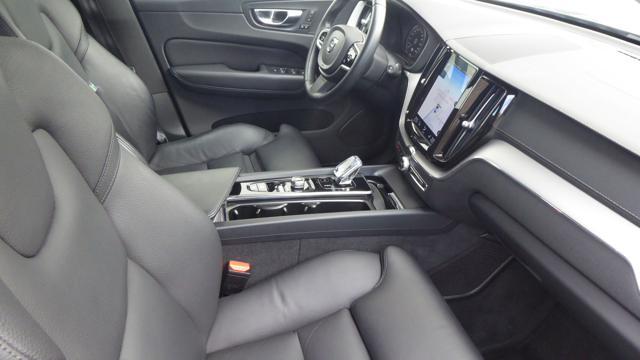 VOLVO XC60 B4 (d) AWD Geartronic Inscription