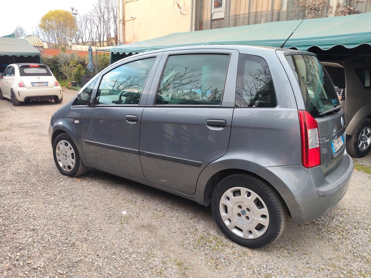 FIAT IDEA OTTIMA PER FAMIGLIA OK NEOPATENTATI!