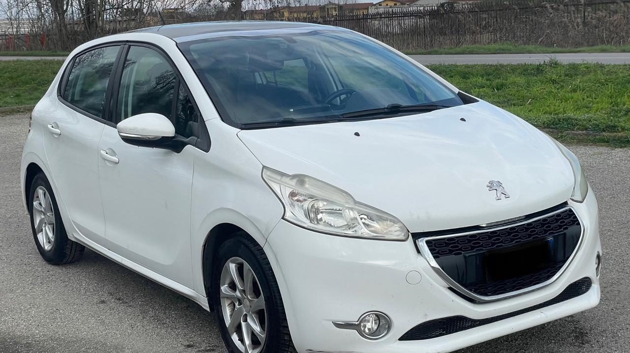 Peugeot 208 1.2 VTi 82 CV 5 porte Access