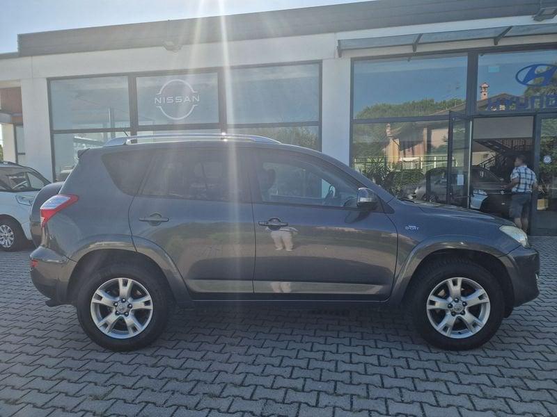 Toyota RAV4 RAV4 2.2 D-Cat 177 CV Luxury
