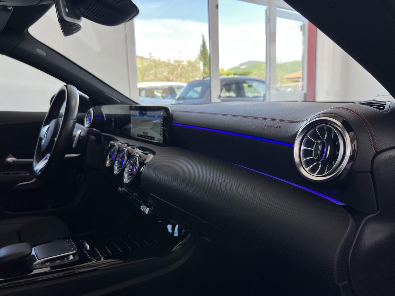 MERCEDES CLA 200d PREMIUM AMG - 2022